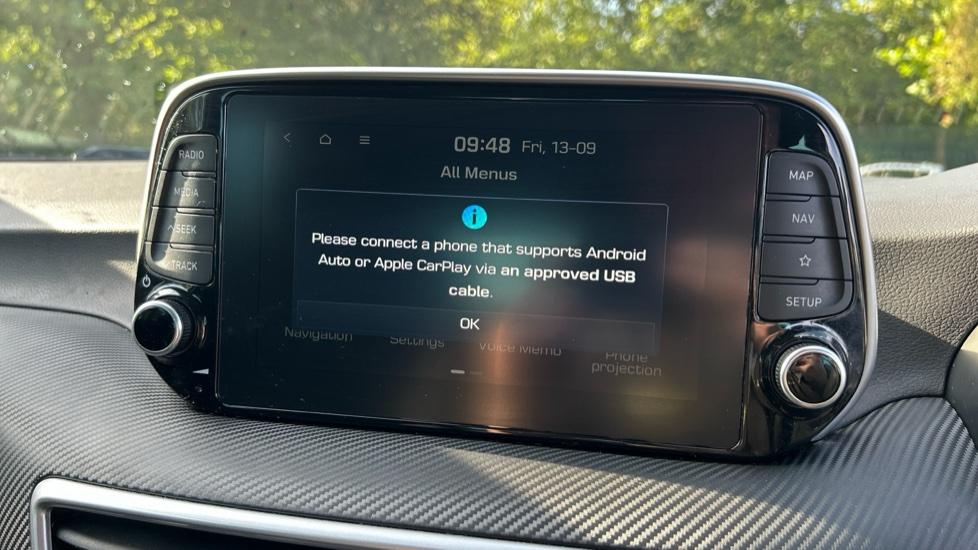 Apple Car Play & Android Auto