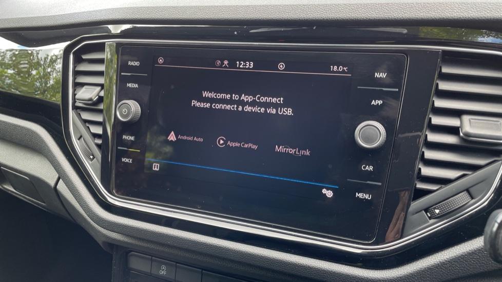 Apple Car Play & Android Auto