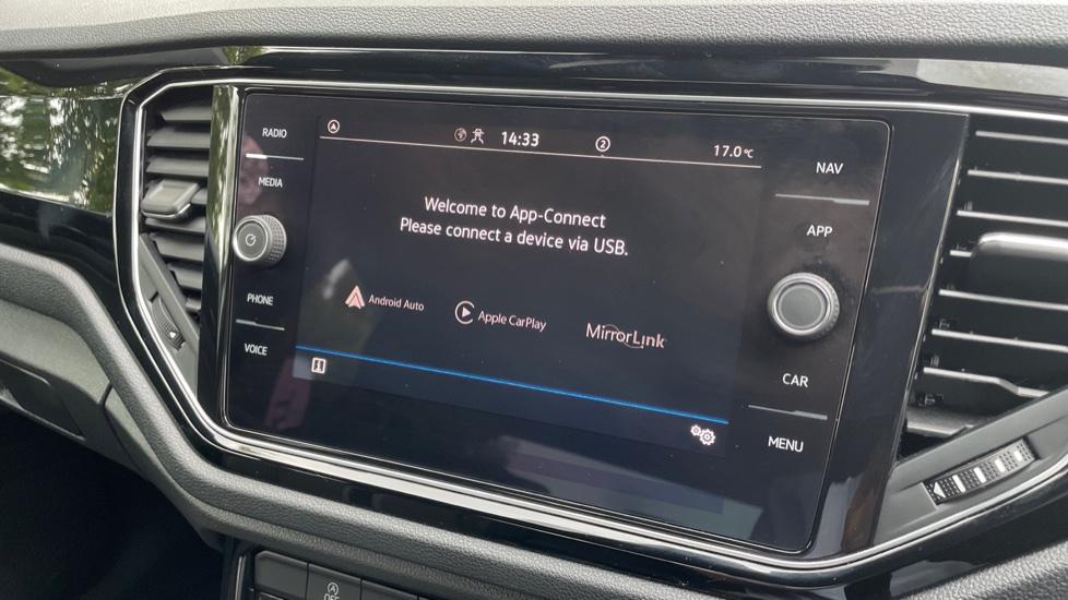 Apple Car Play & Android Auto