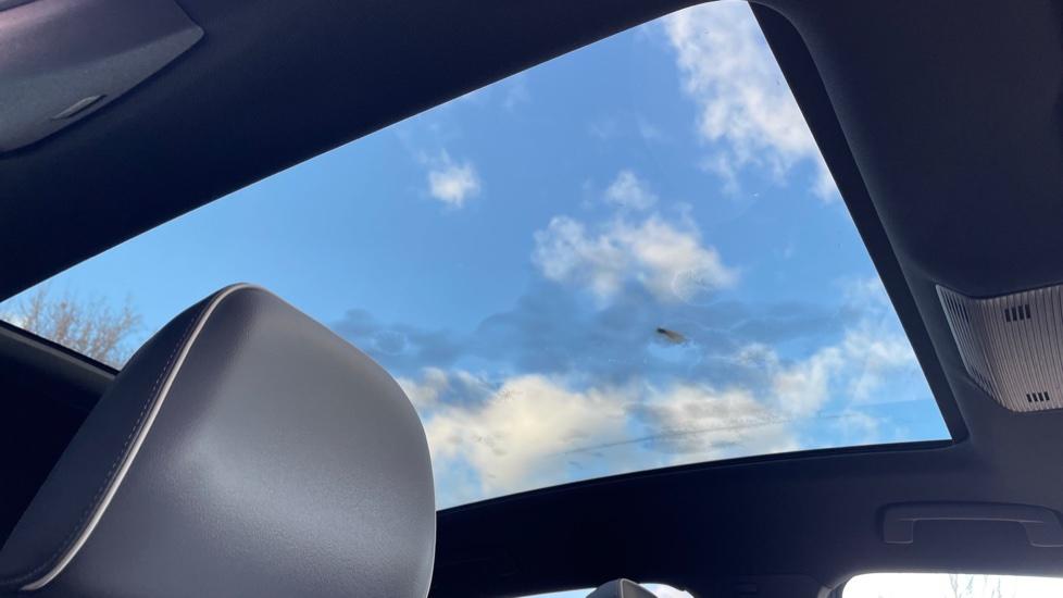 Fixed Panoramic Sunroof 