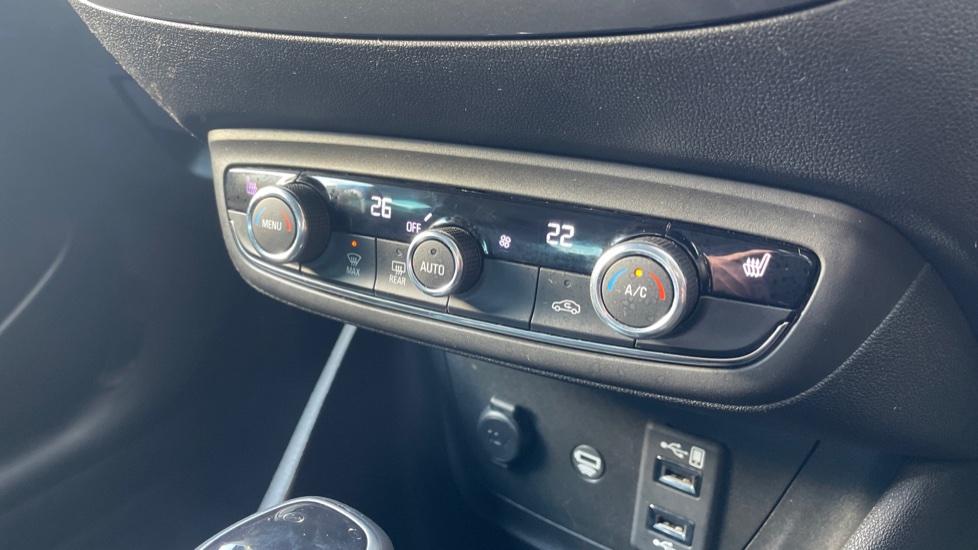 Dual Zone Climate Control 