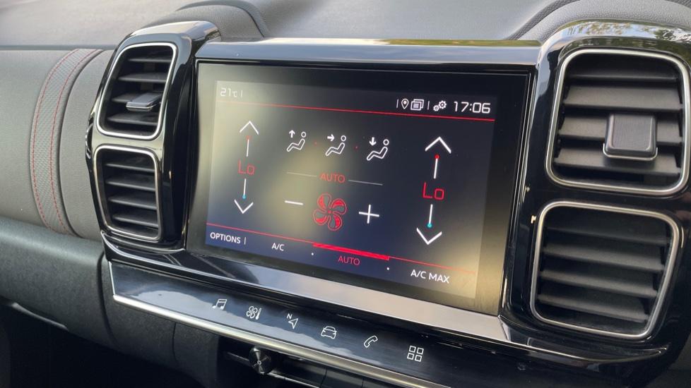 Dual Zone Climate Control 