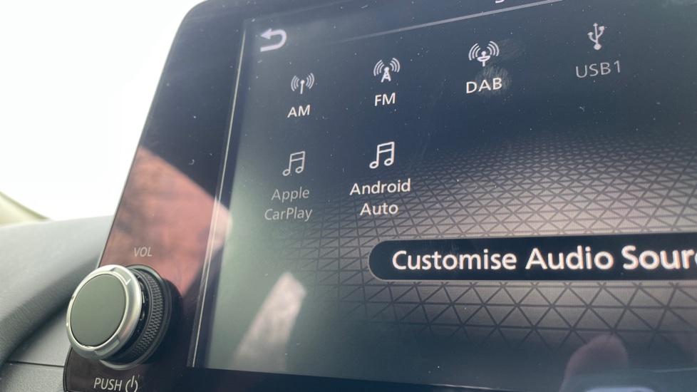 Apple Car Play & Android Auto