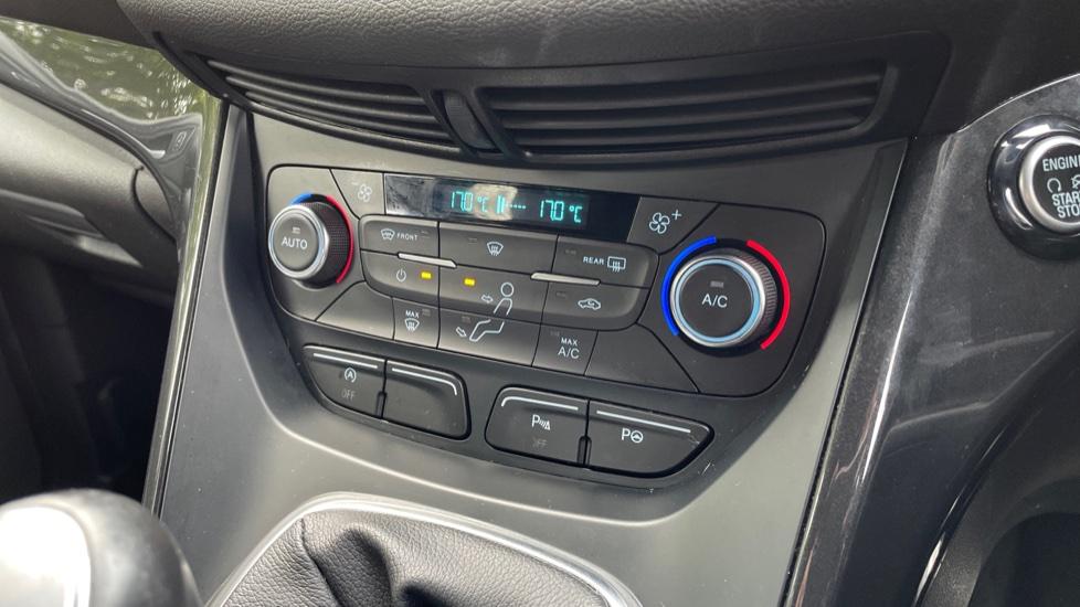 Dual Zone Climate Control 