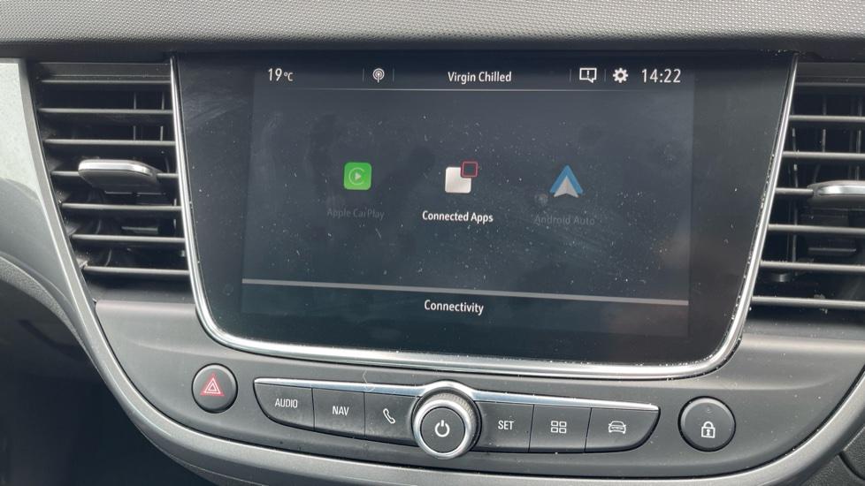 Apple Car Play & Android Auto