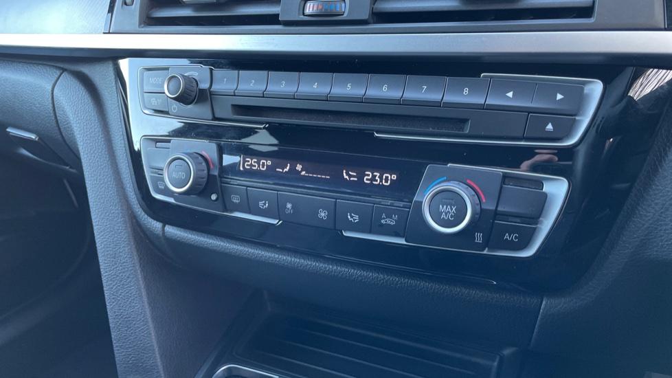 Dual Zone Climate Control 