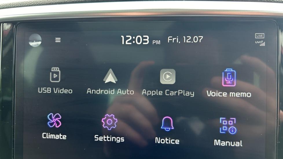 Apple Car Play & Android Auto