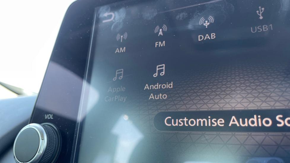 Apple Car Play & Android Auto