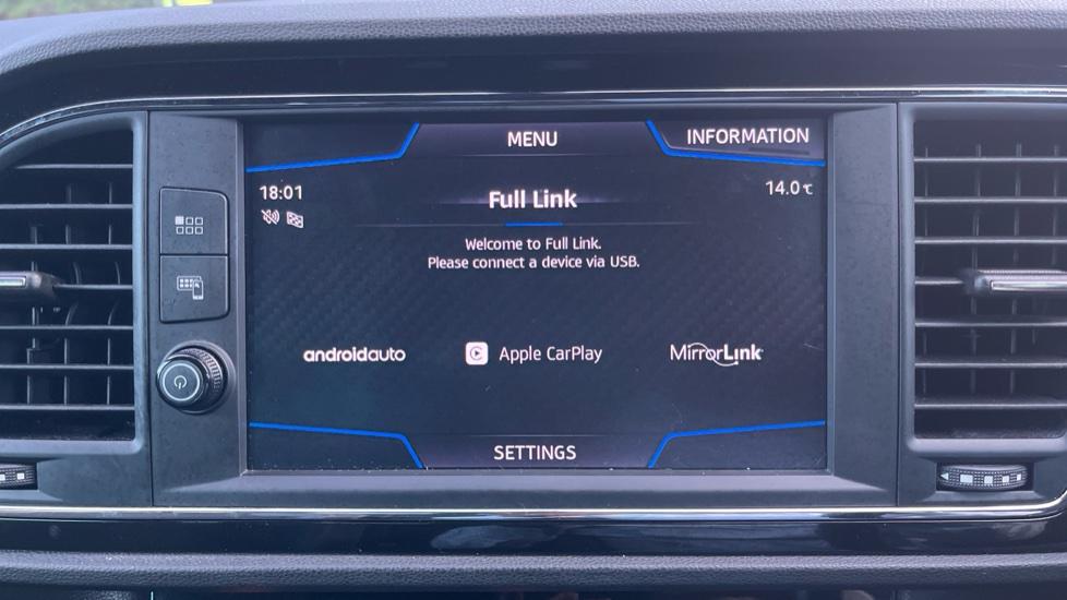 Apple Car Play & Android Auto