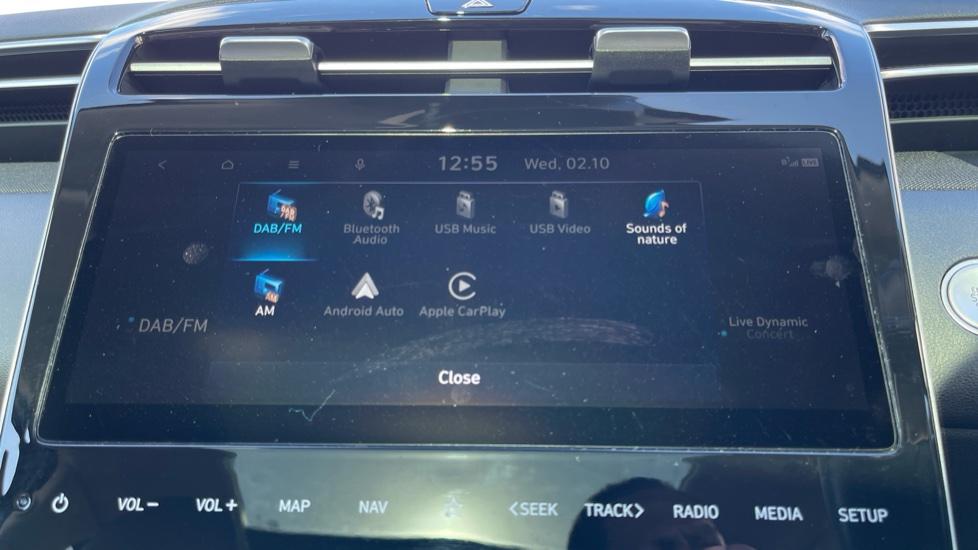 Apple Car Play & Android Auto