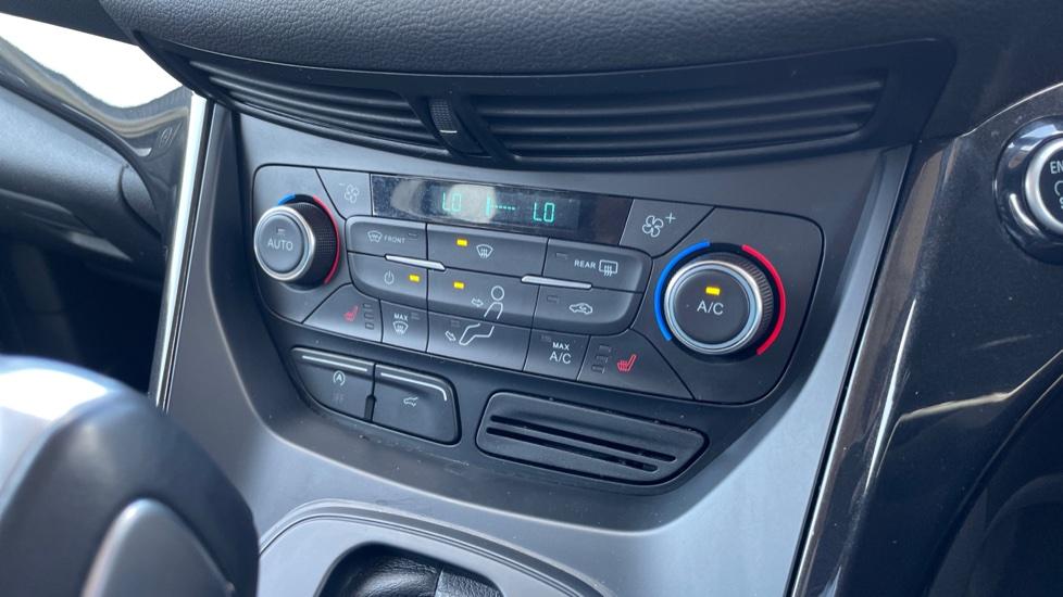 Dual Zone Climate Control 