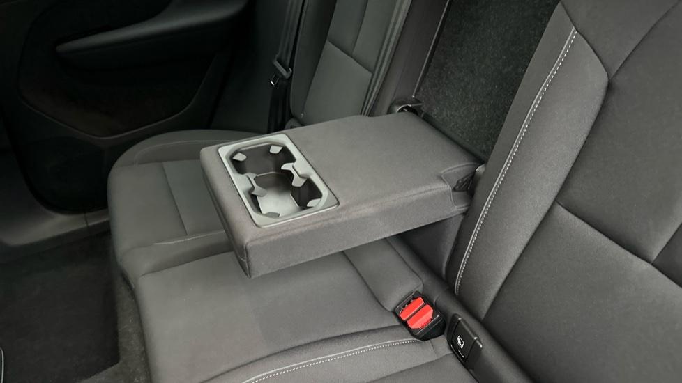 Rear Armrest/ Cup Holder