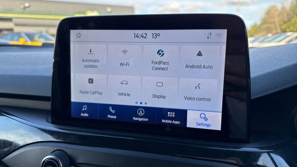 Apple Car Play & Android Auto