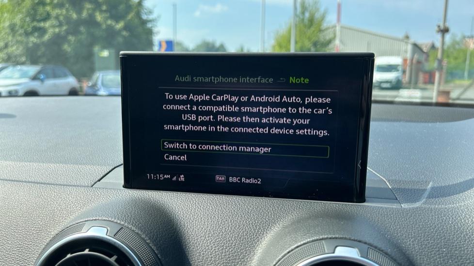 Apple Car Play & Android Auto