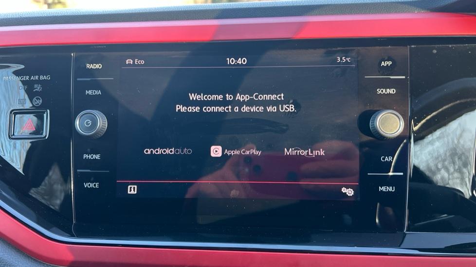 Apple Car Play & Android Auto