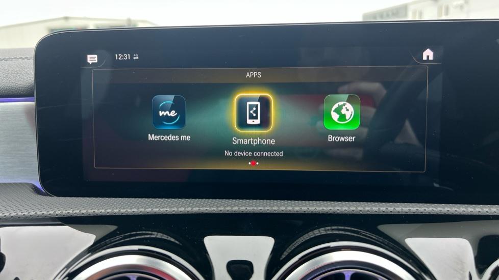 Apple Car Play & Android Auto