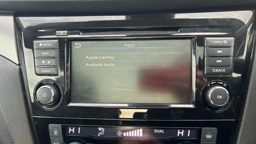 Apple Car Play & Android Auto