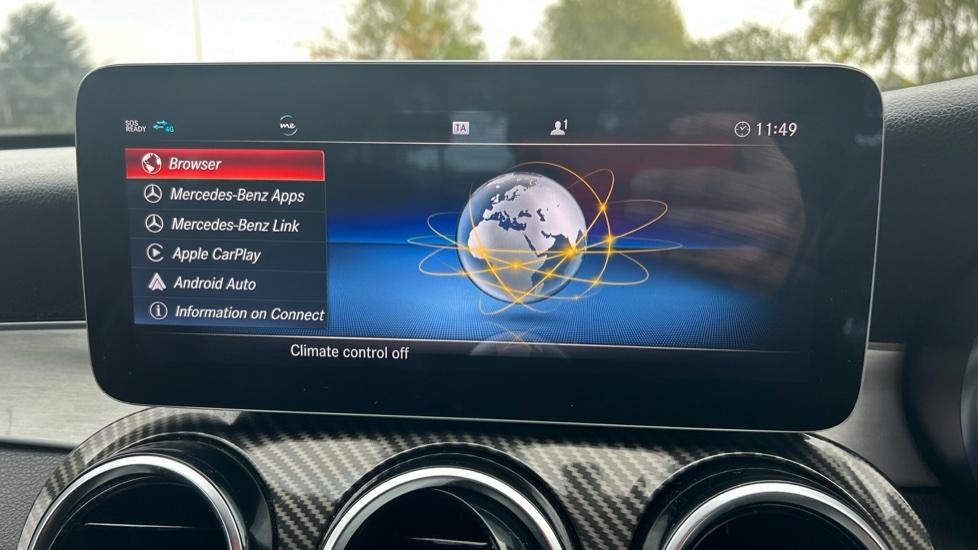 Apple Car Play & Android Auto