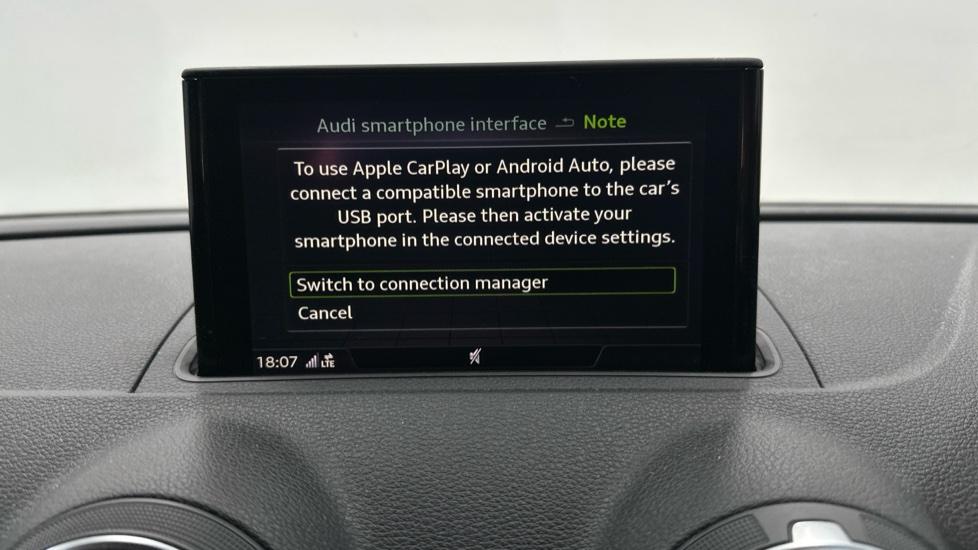 Apple Car Play & Android Auto