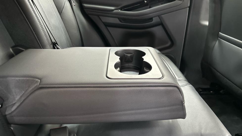 Rear Armrest/ Cup Holder