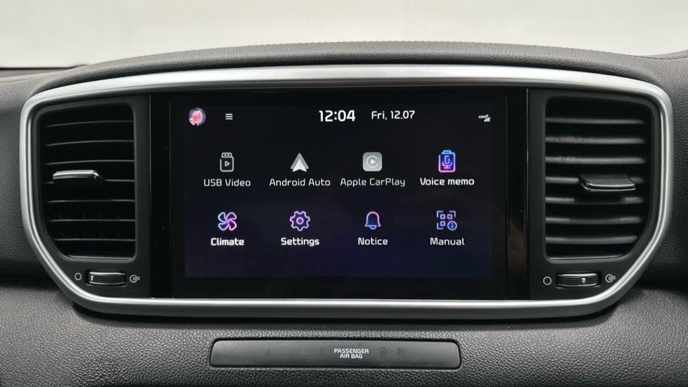 Apple Car Play & Android Auto