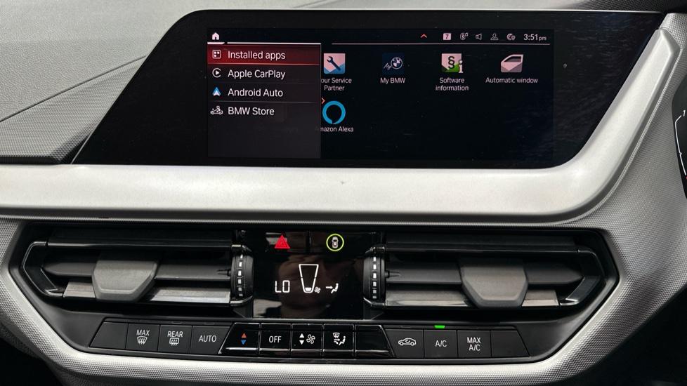 Apple Car Play & Android Auto