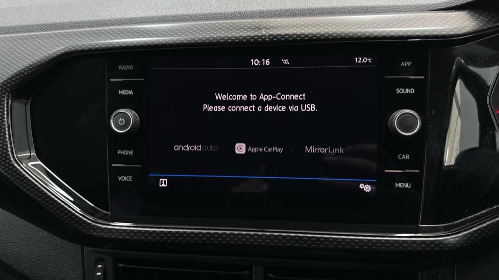 Apple Car Play & Android Auto