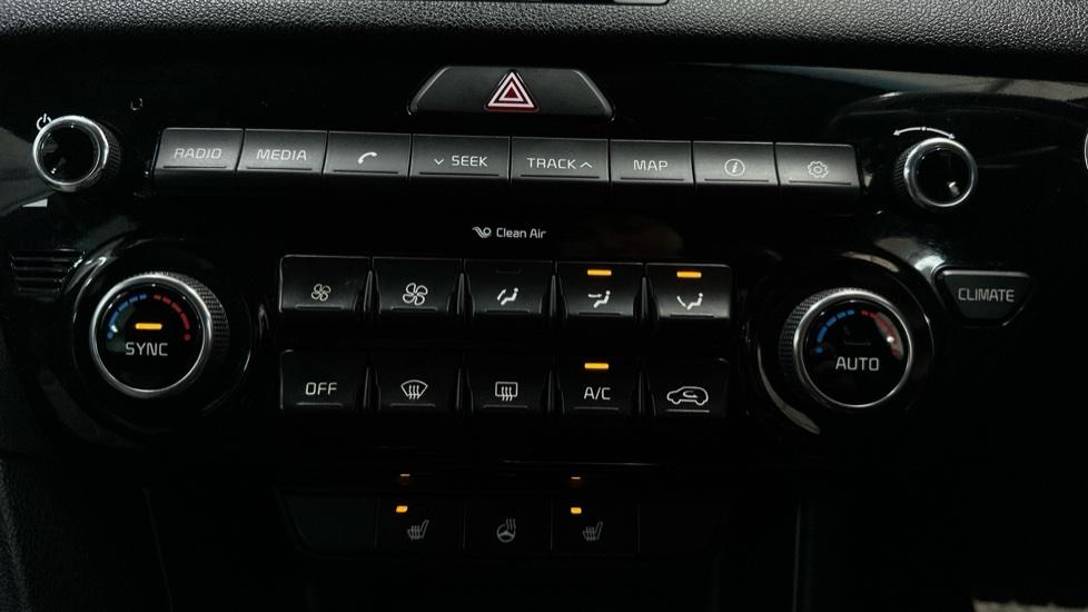 Air Conditioning /Dual Climate Control 