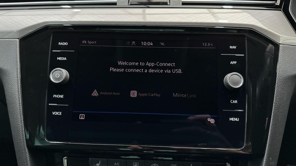 Apple Car Play & Android Auto