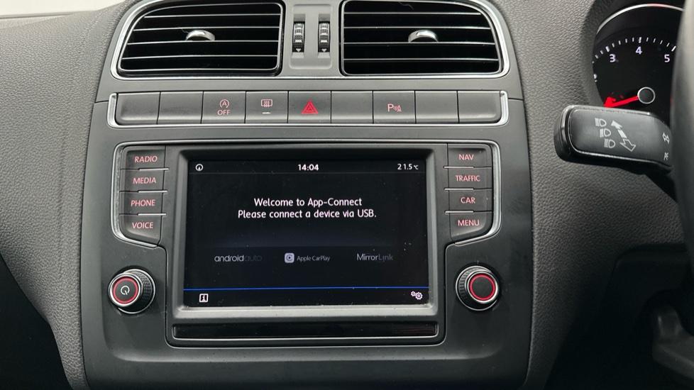 Apple Car Play & Android Auto