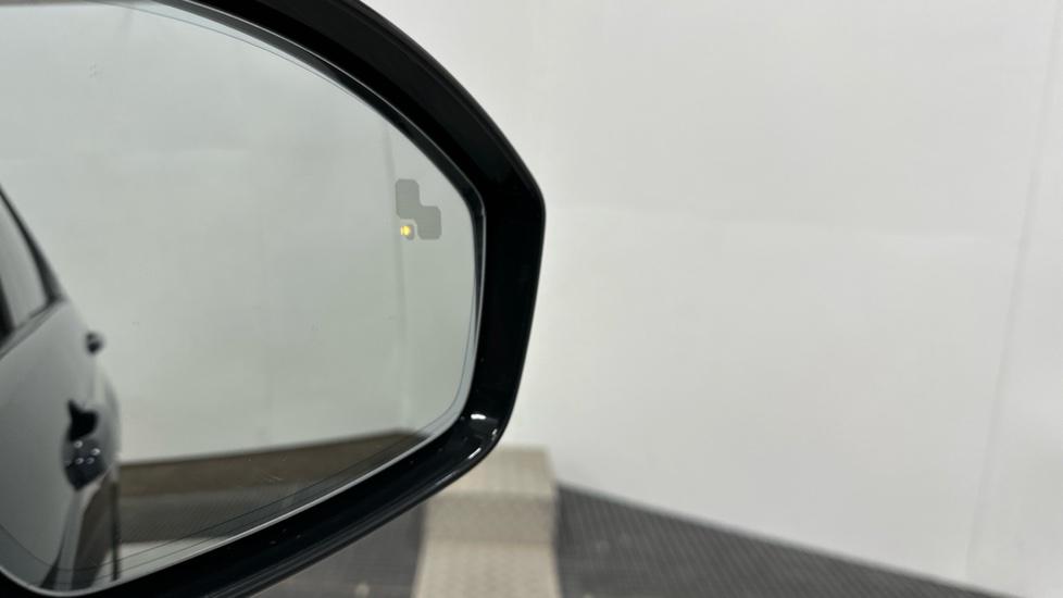 Blind Spot Monitoring System 