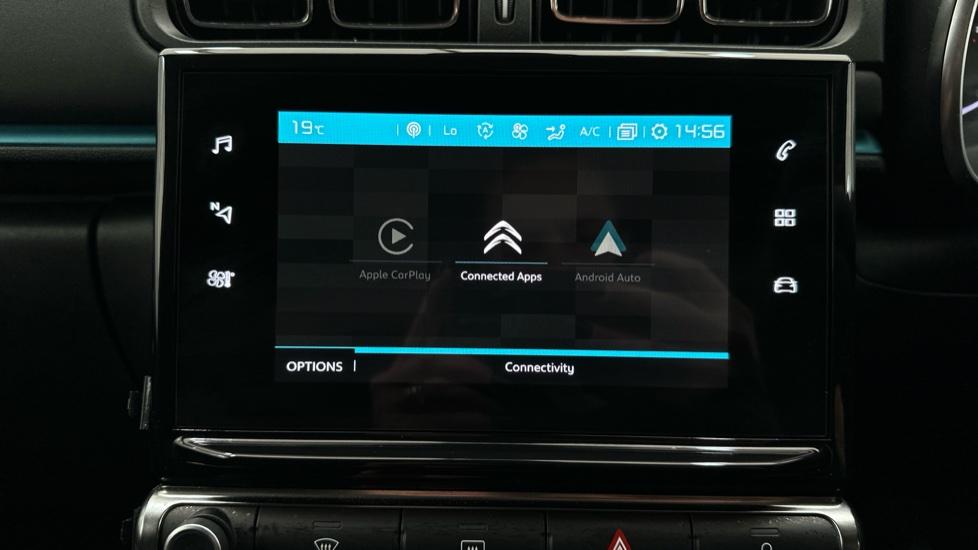 Apple Car Play & Android Auto