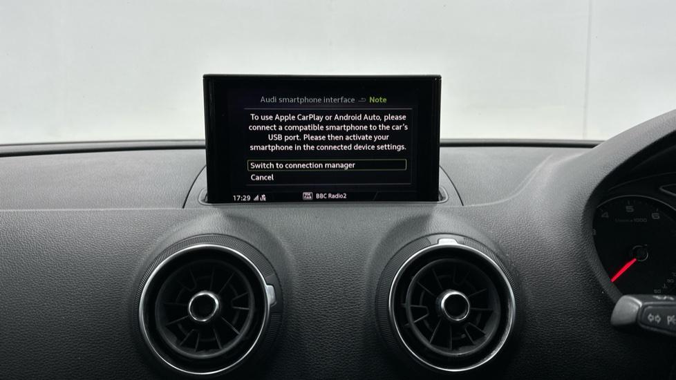 Apple Car Play & Android Auto