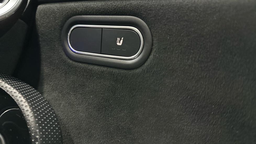 Heated Seats 