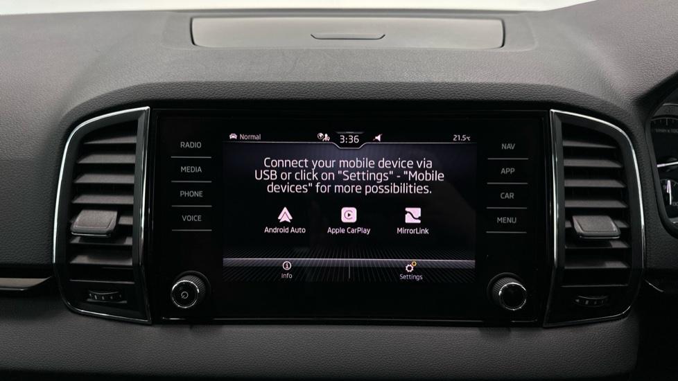 Apple Car Play & Android Auto