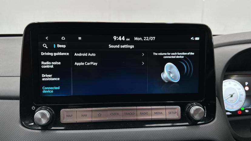 Apple Car Play & Android Auto