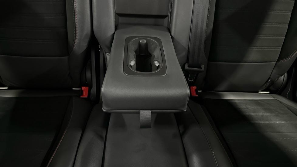 Rear Armrest/ Cup Holder