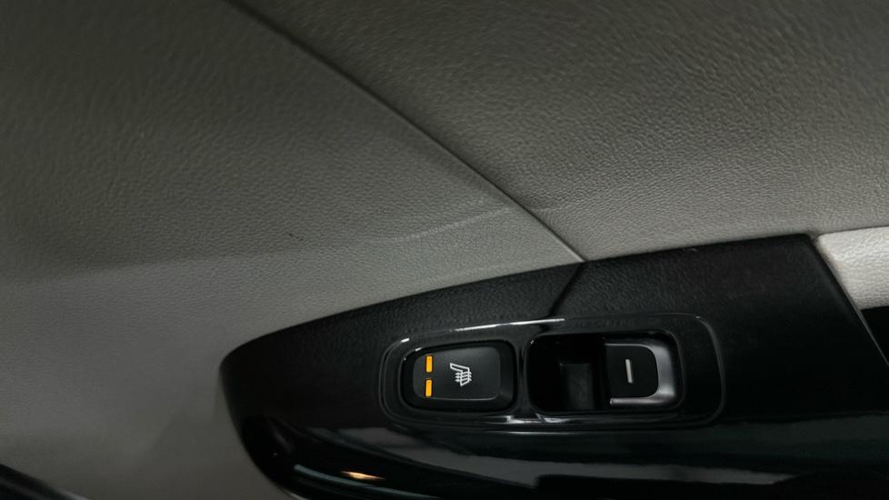 Rear heated seats 