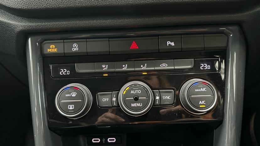 Air Conditioning /Dual Climate Control/Auto Stop Start 