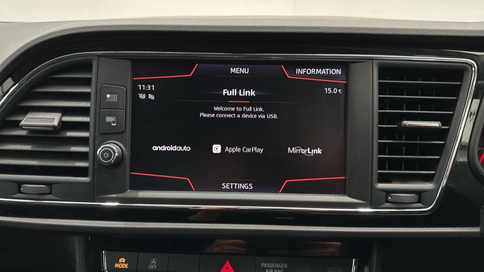 Apple Car Play & Android Auto