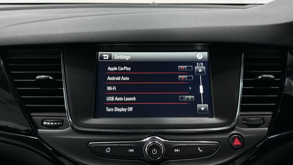 Apple Car Play & Android Auto