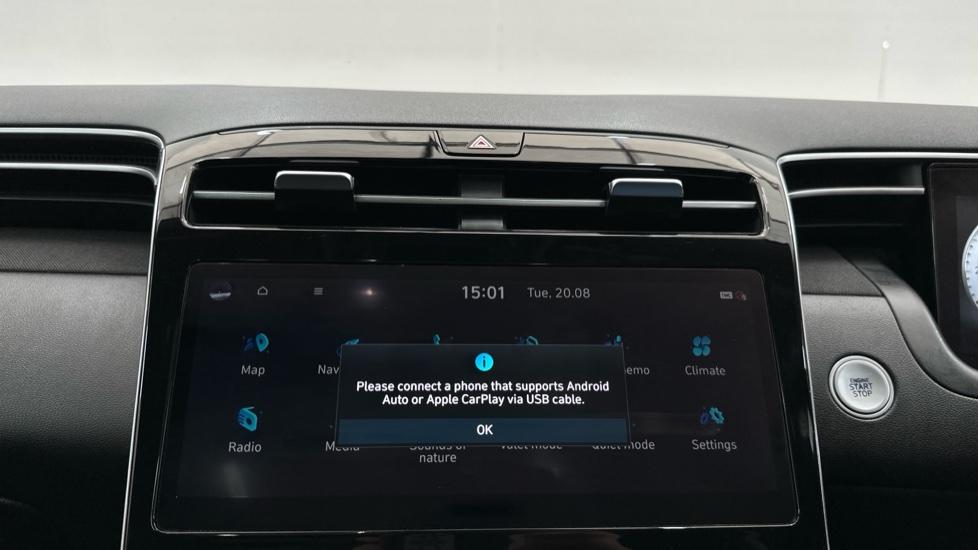 Apple Car Play & Android Auto