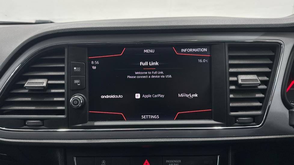 Apple Car Play & Android Auto