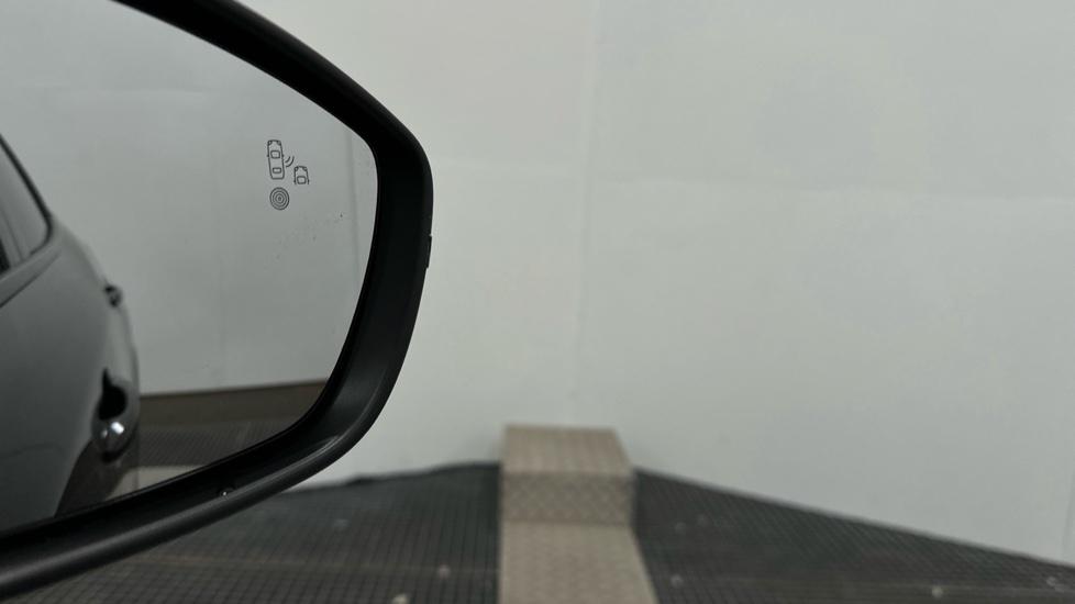 Blind Spot Monitoring System 