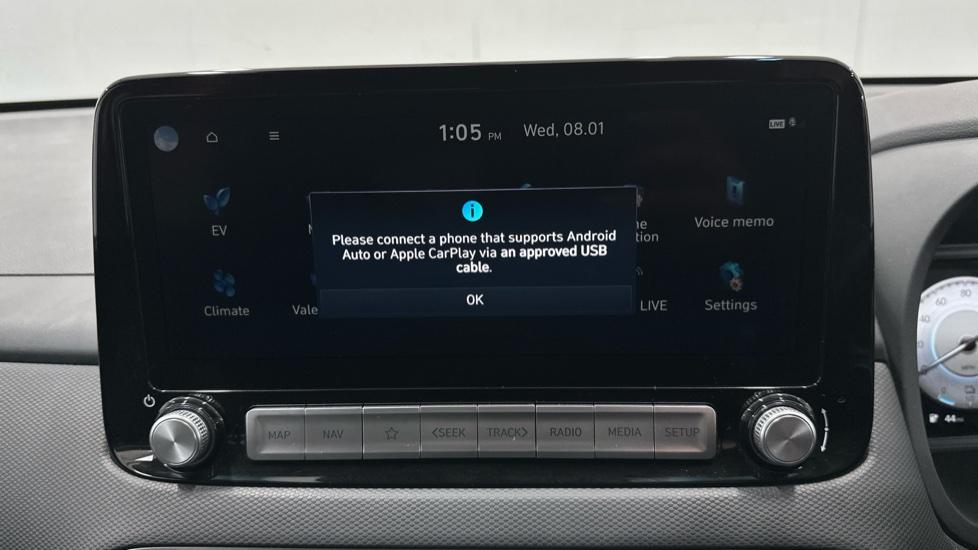 Apple Car Play & Android Auto