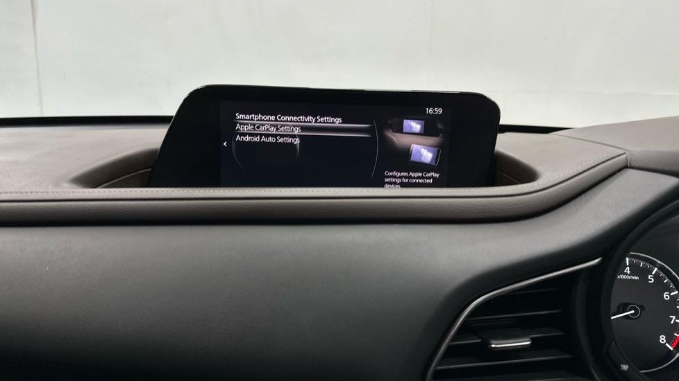 Apple Car Play & Android Auto