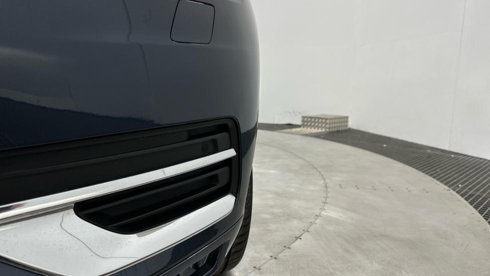 Headlight Washers/Front Parking Sensors 