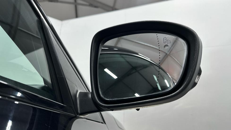 Blind Spot Monitoring System 