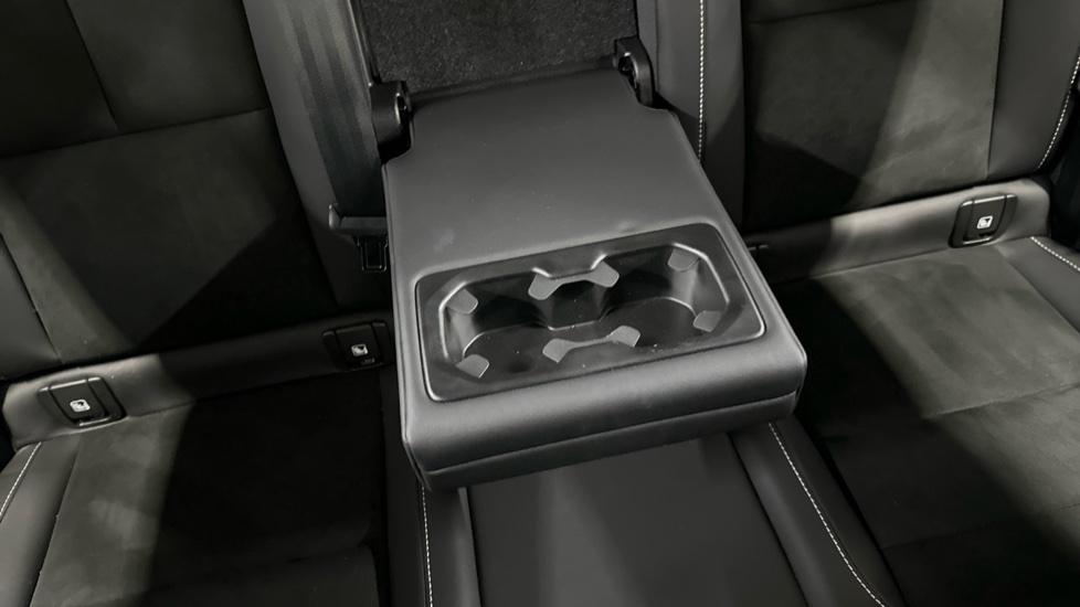 Rear Armrest/ Cup Holder