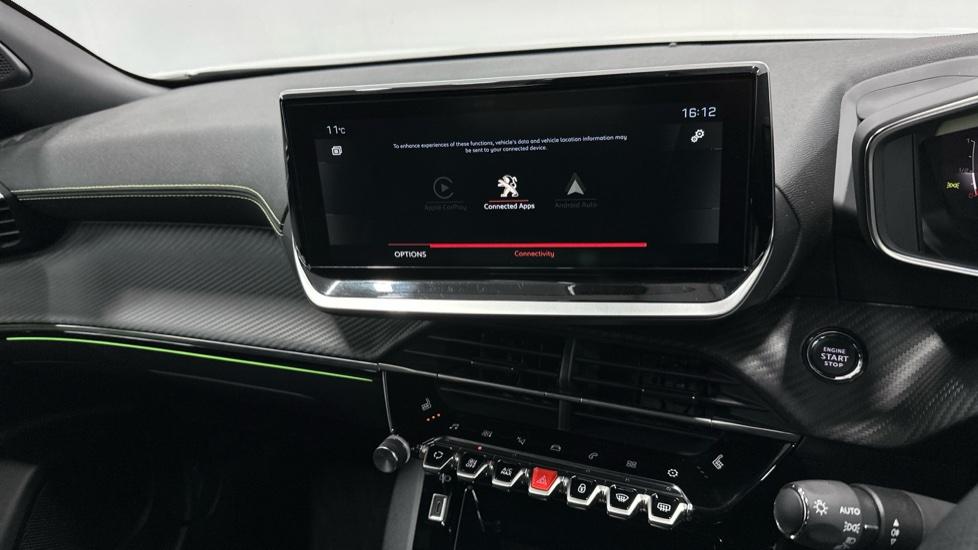 Apple Car Play & Android Auto